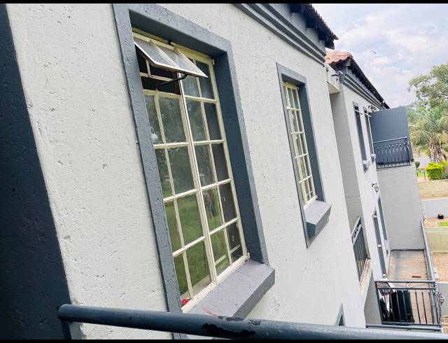2 BEDROOM SECTIONAL TITLE FOR SALE IN BRAKPAN NORTH